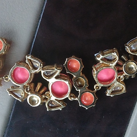 J Crew Brulee Coral Statement Necklace BARBIE PINK - Picture 9 of 15